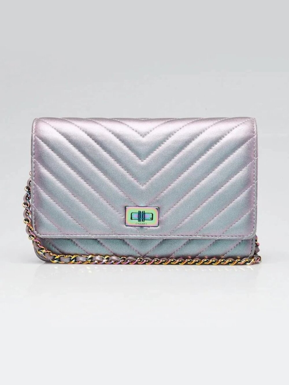 Chanel Purple Iridescent Quilted Lambskin Leather Reissue WOC Clutch Bag - Picture 1 of 10